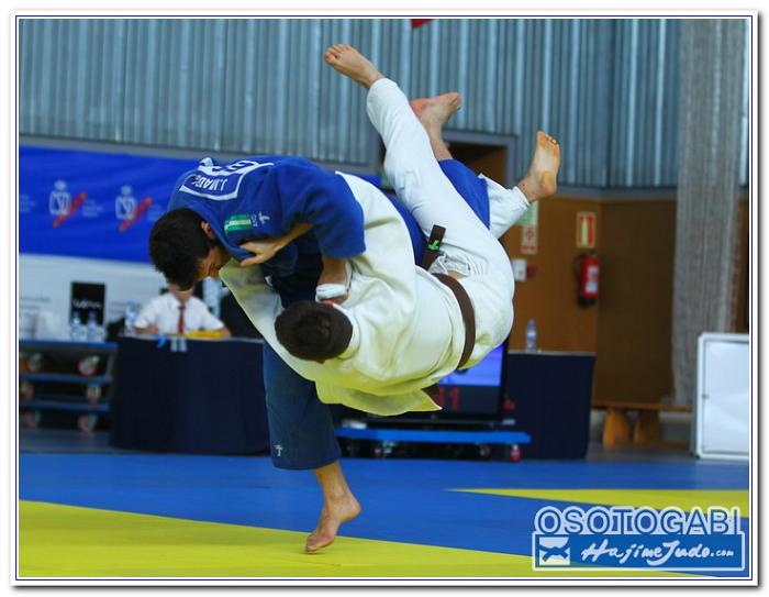 CEU 2011 100138